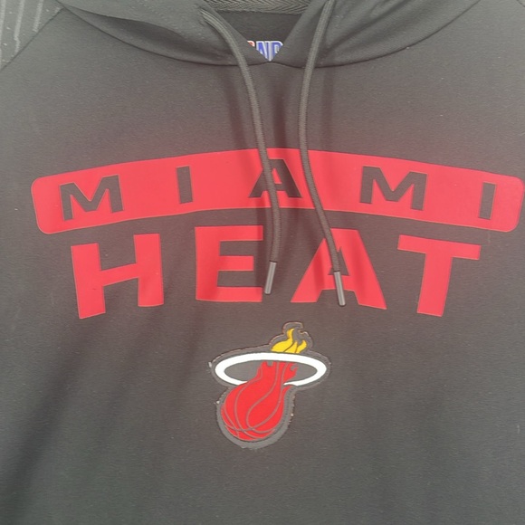 Miami Heat NBA black red hoodie long sleeve kangaroo pocket men’s 2XL pullover - Picture 7 of 14